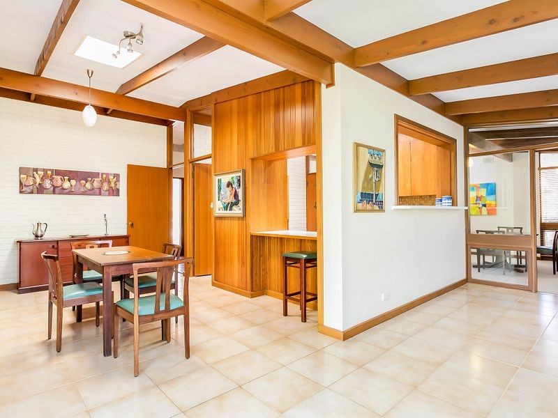25 Lochside Drive, West Lakes SA 5021
