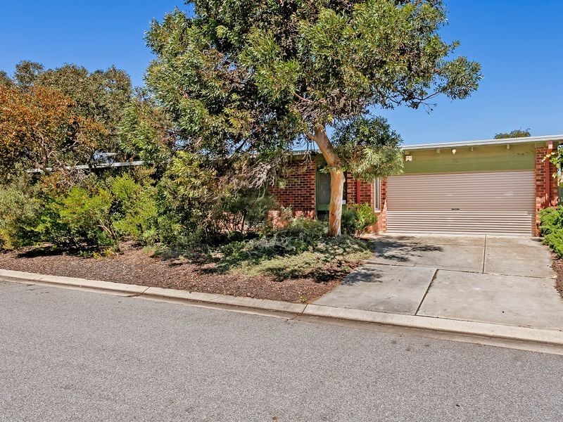 25 Lochside Drive, West Lakes SA 5021