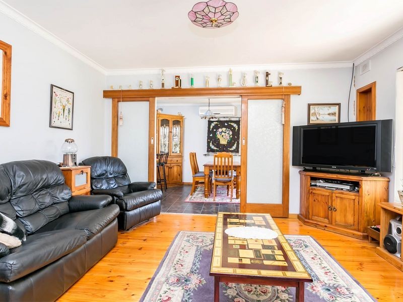 10 Pudney Street, Seaton SA 5023