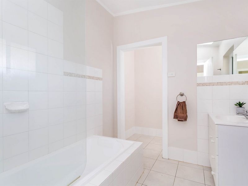 28 Morley Road, Seaton SA 5023