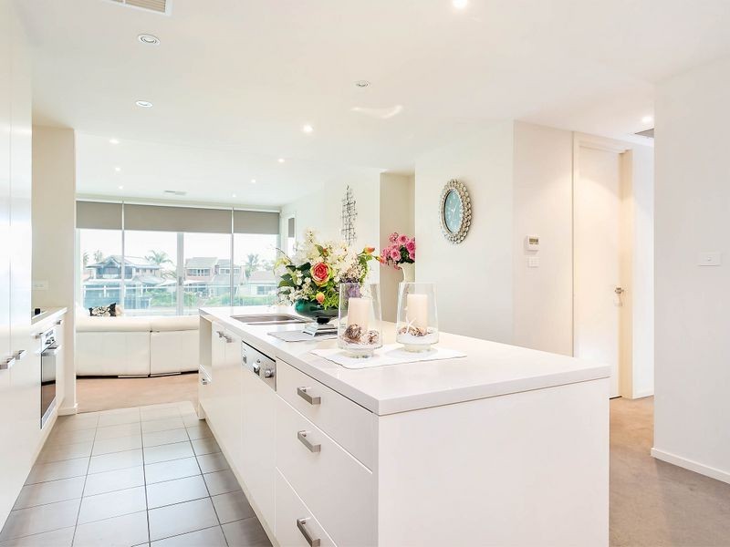 8/155 Brebner Drive, West Lakes SA 5021