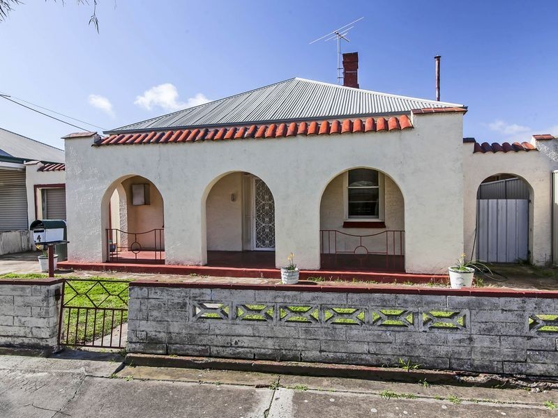 4 McInnes Terrace, Semaphore Park SA 5019