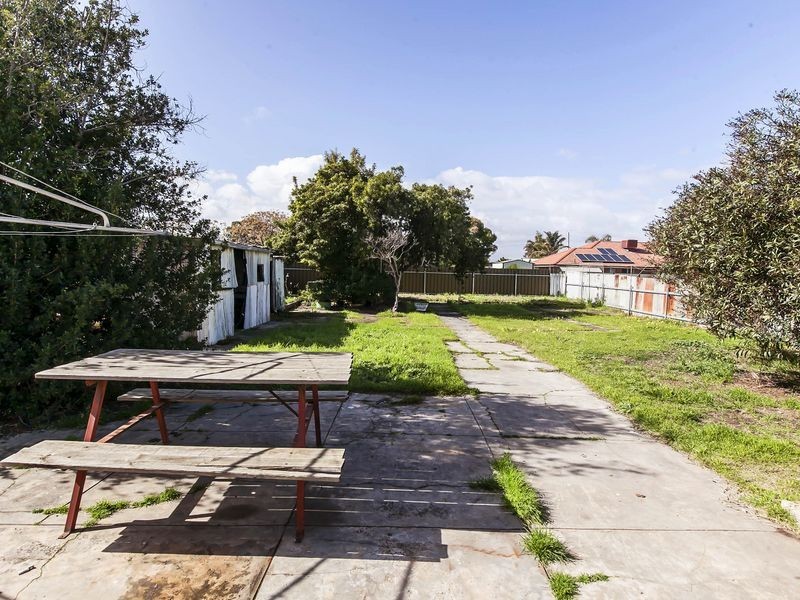 4 McInnes Terrace, Semaphore Park SA 5019