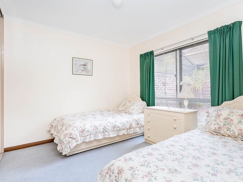 2/15 Waikiki Court, West Lakes SA 5021