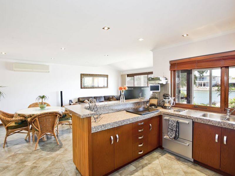 14 Libermann Court, West Lakes SA 5021