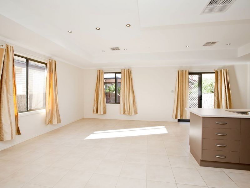 52a Newcombe Avenue, West Lakes Shore SA 5020