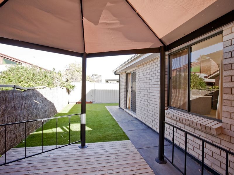 52a Newcombe Avenue, West Lakes Shore SA 5020