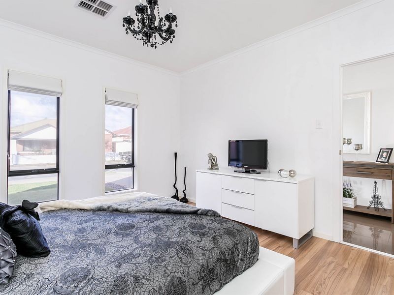 18 Selth Street, Albert Park SA 5014