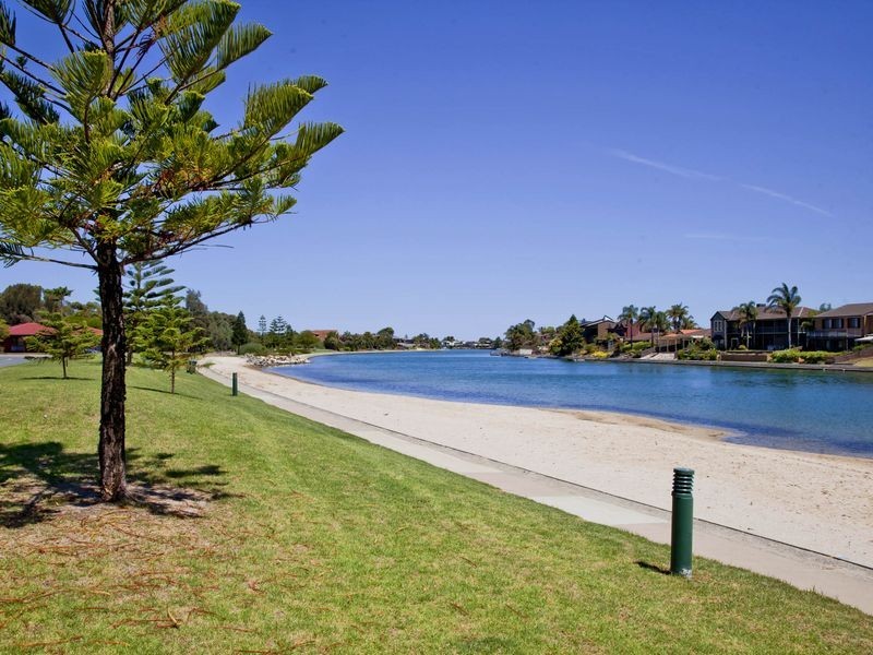 5 Colony Court, West Lakes SA 5021