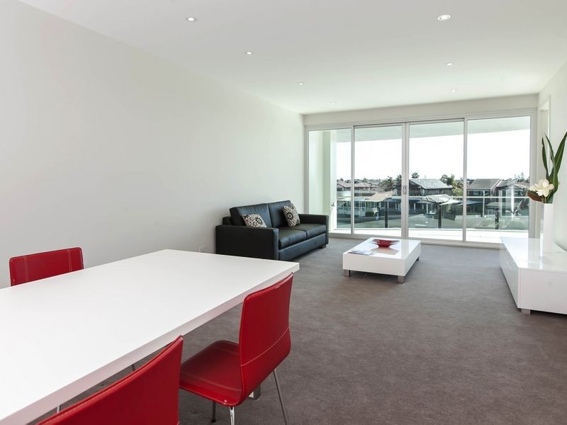 27/155 Brebner Drive, West Lakes SA 5021