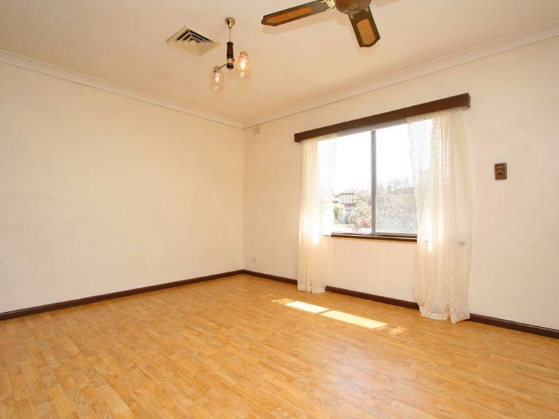 8/31 Golfers Avenue, Seaton SA 5023