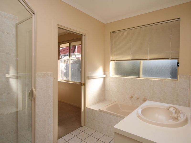 1a Stevens Street, Seaton SA 5023