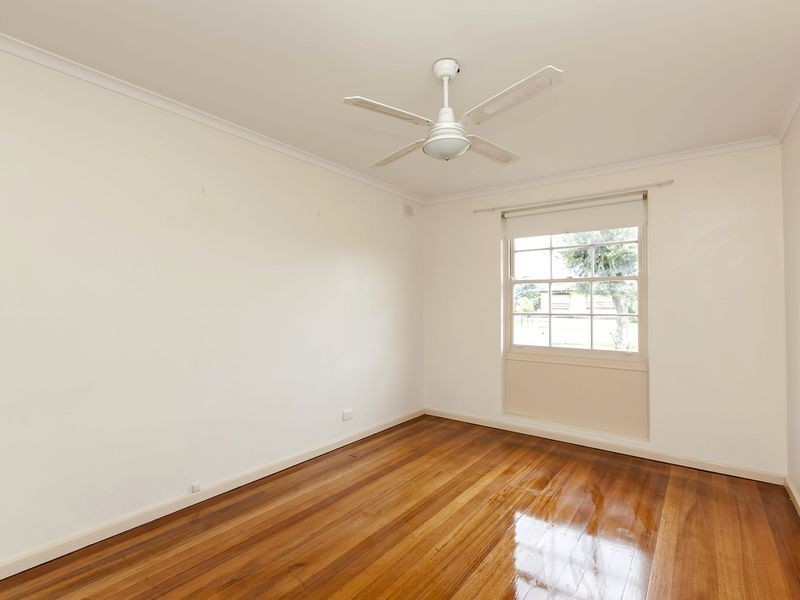 60 Willcock Avenue, Seaton SA 5023