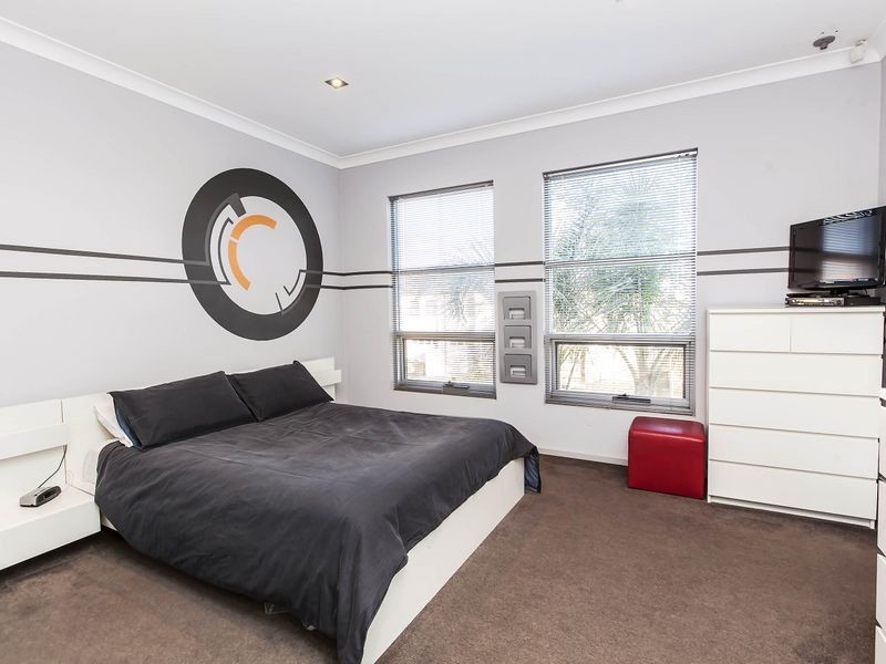 27 Ray Street, Findon SA 5023