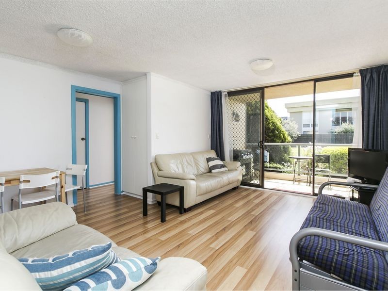 1/72 Military Road, Tennyson SA 5022