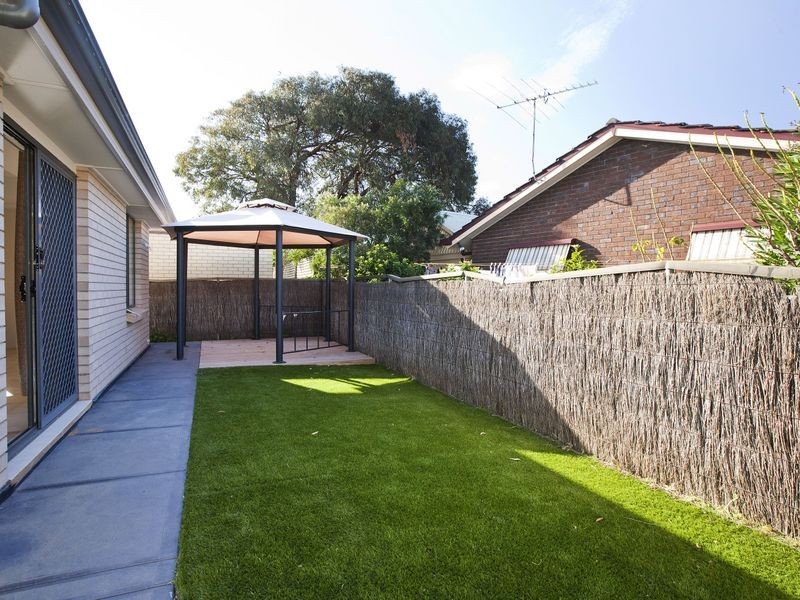 52a Newcombe Avenue, West Lakes Shore SA 5020