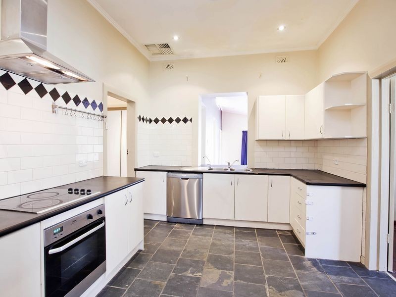 25 Kenilworth Street, Largs North SA 5016