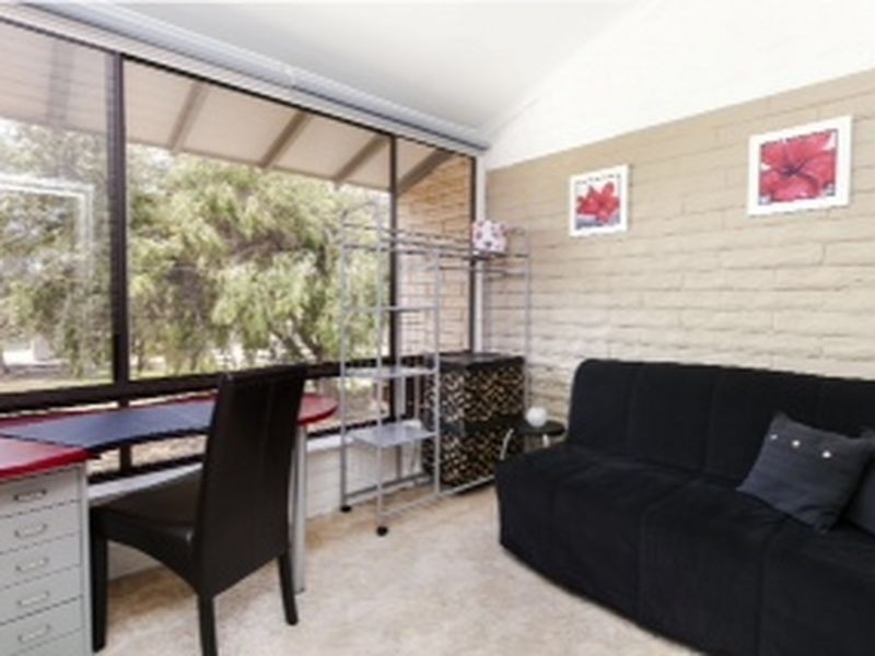 4/1 Mooloola Way, West Lakes Shore SA 5020