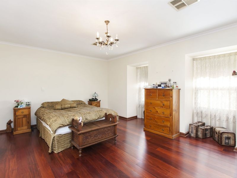 6 Antigua Grove, West Lakes SA 5021