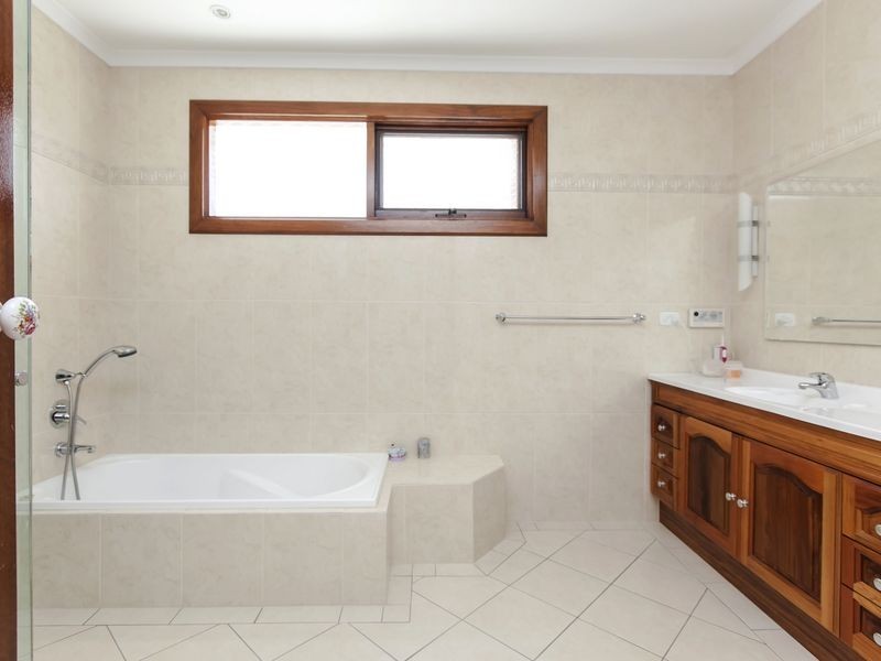 6 Antigua Grove, West Lakes SA 5021