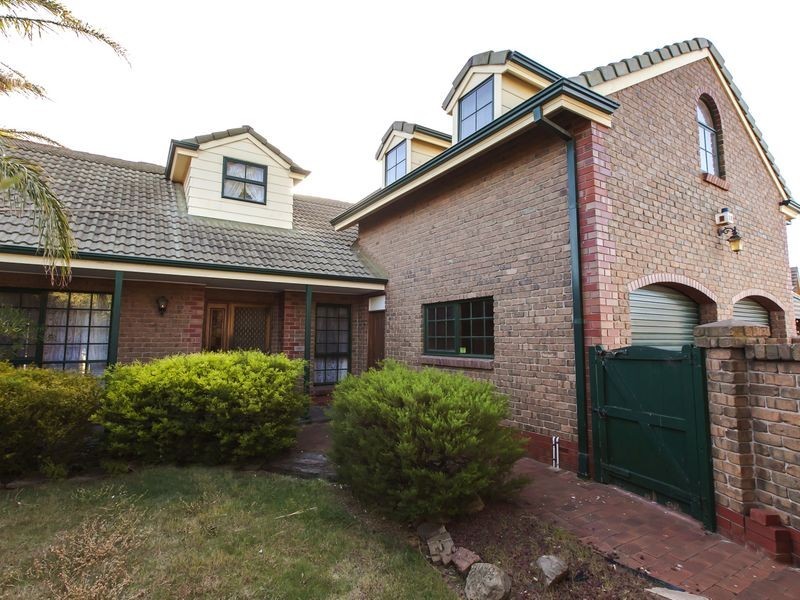 34 McDonald Grove, West Lakes SA 5021