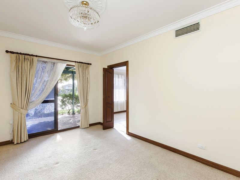 34 McDonald Grove, West Lakes SA 5021