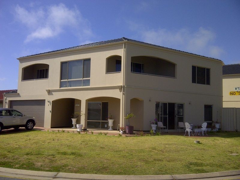 7 Tuart Place, West Lakes SA 5021