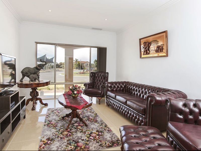 7 Tuart Place, West Lakes SA 5021