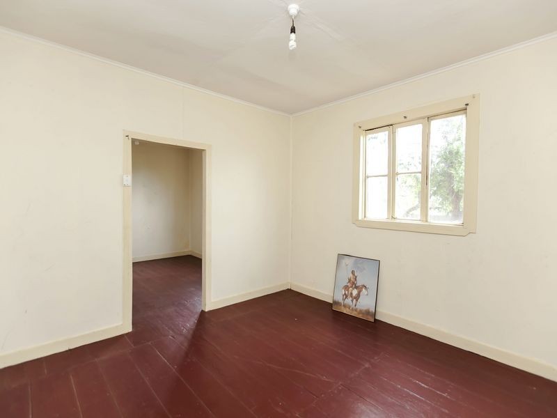 24 Waller Street, Mansfield Park SA 5012