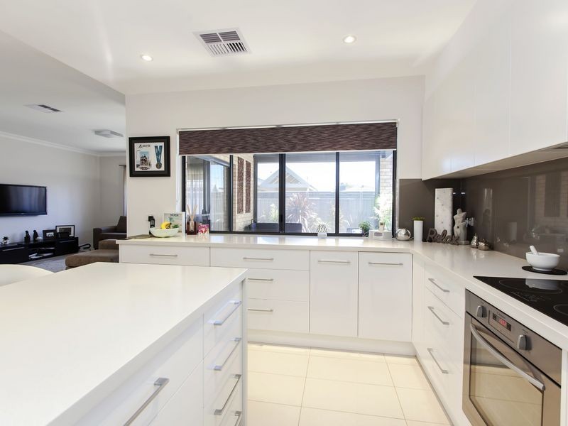 18A Recreation Parade, Semaphore Park SA 5019
