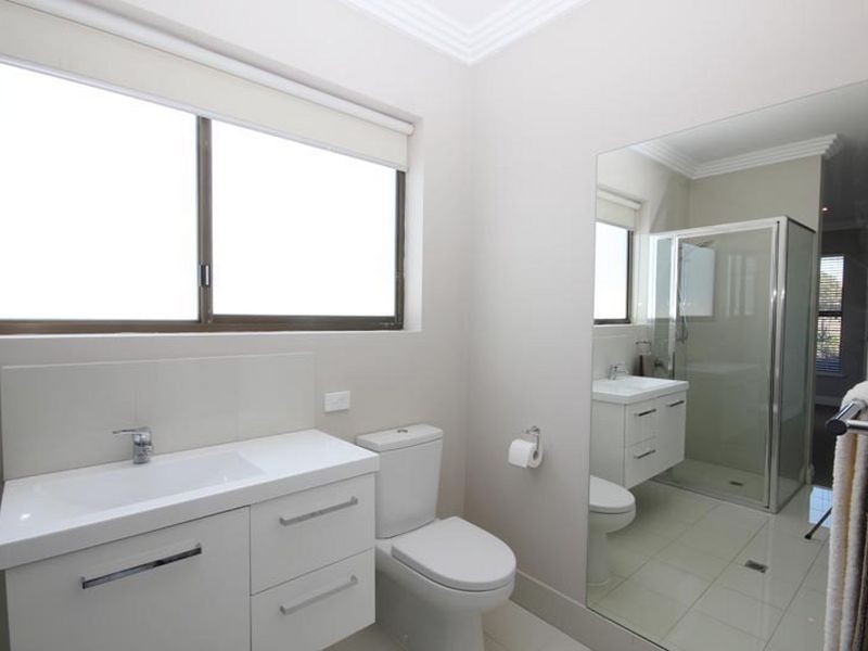 2 Sir Ross Smith Drive, North Haven SA 5018