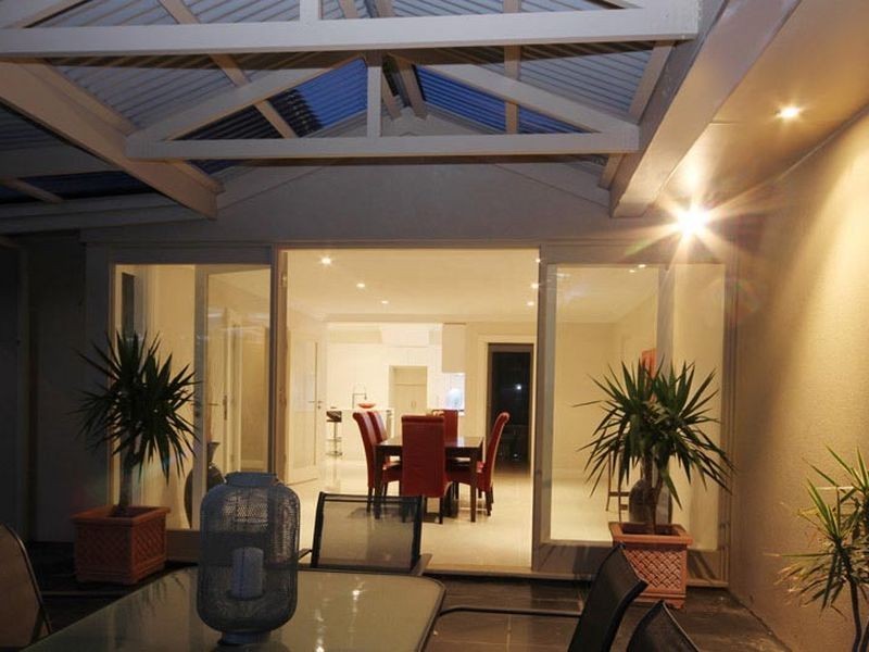 2 Sir Ross Smith Drive, North Haven SA 5018