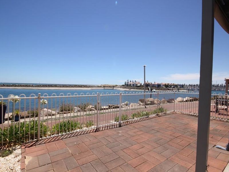 67 One & All Drive, North Haven SA 5018