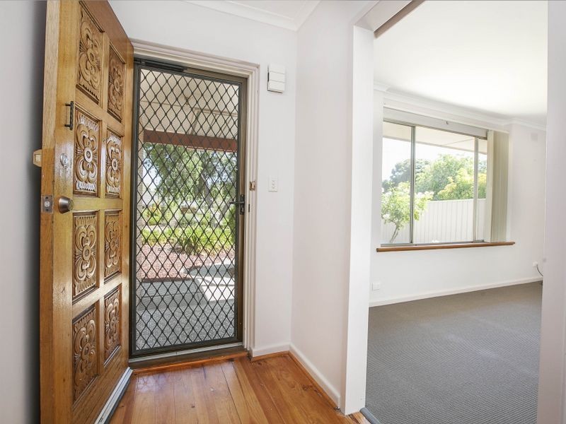 1 Sandland Avenue, Ridgehaven SA 5097