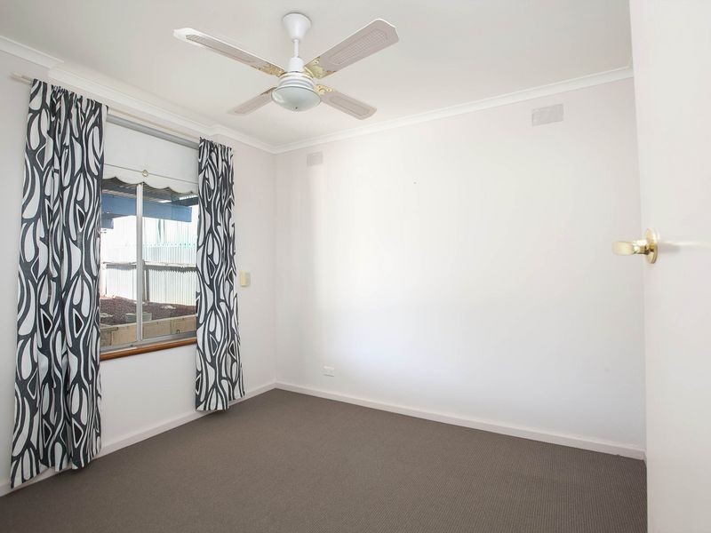1 Sandland Avenue, Ridgehaven SA 5097