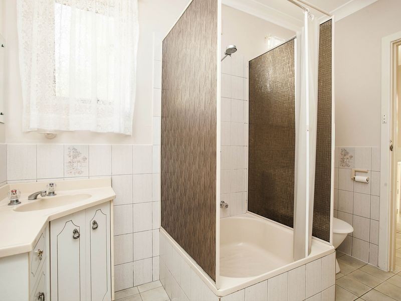 1 Albion Street, Ridgehaven SA 5097