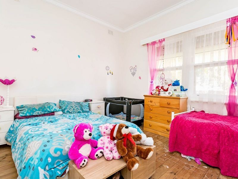 325 Tapleys Hill Road, Seaton SA 5023