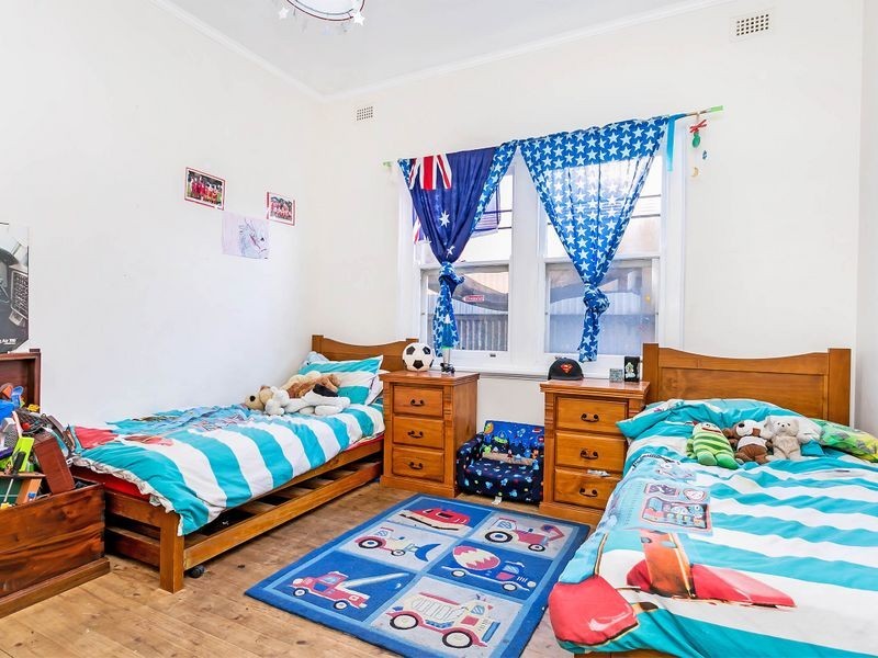 325 Tapleys Hill Road, Seaton SA 5023