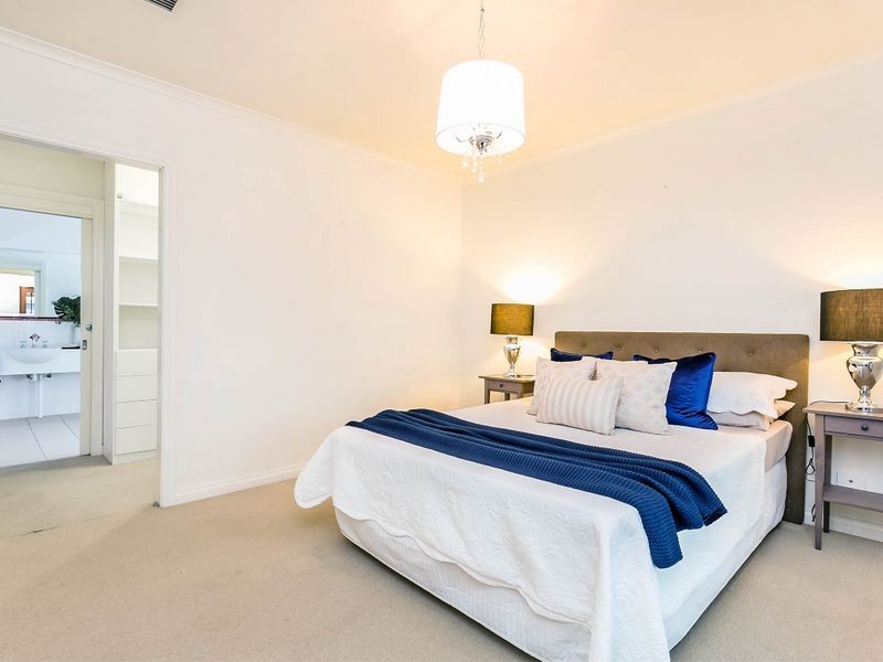 16 Moore Street, Birkenhead SA 5015