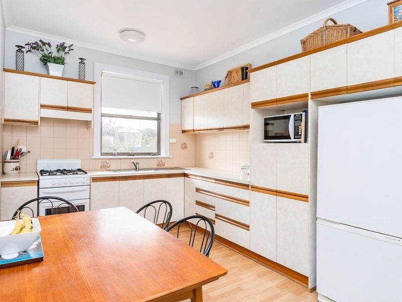 28 Glenburnie Street, Seaton SA 5023