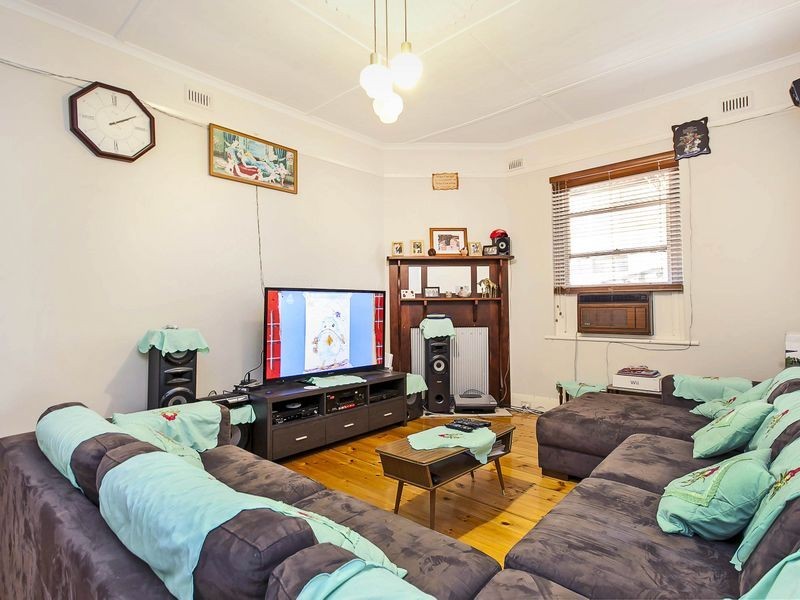 61 May Terrace, Ottoway SA 5013