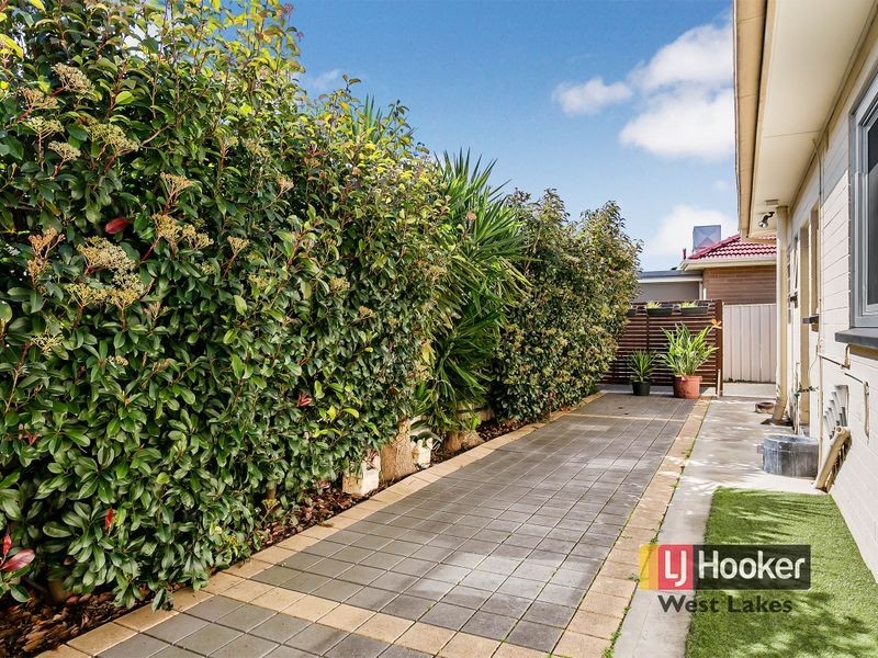 2 Reginald Avenue, Findon SA 5023