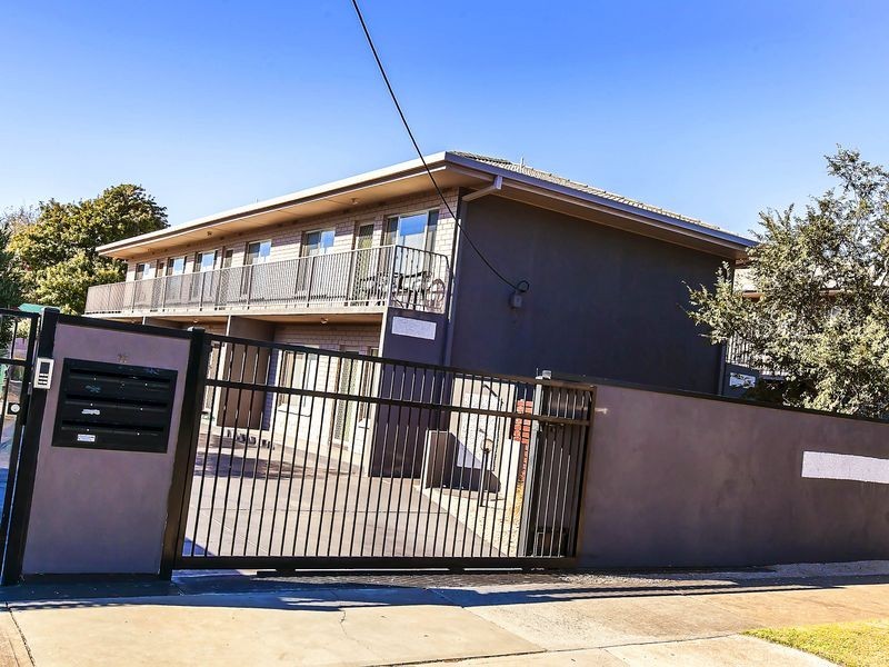 3/11 Alexander Street, Largs Bay SA 5016