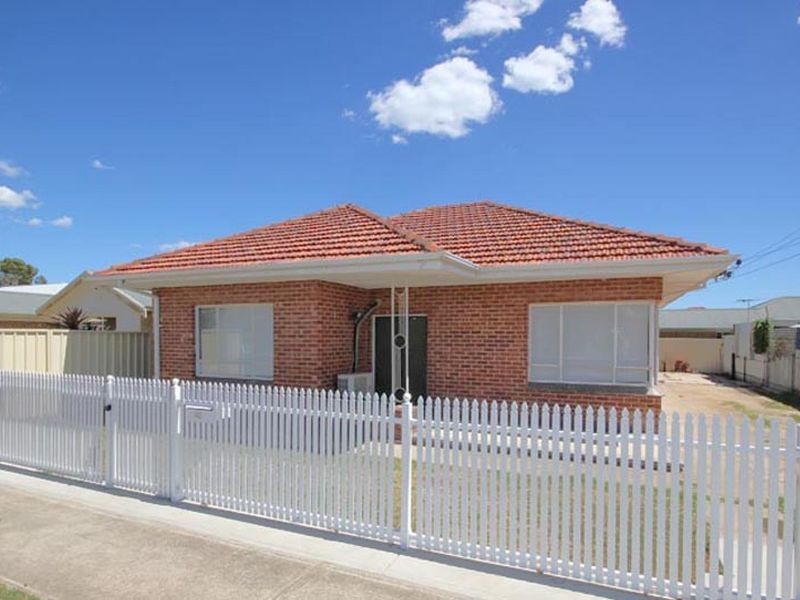 42 Crown Tce, Royal Park SA 5014