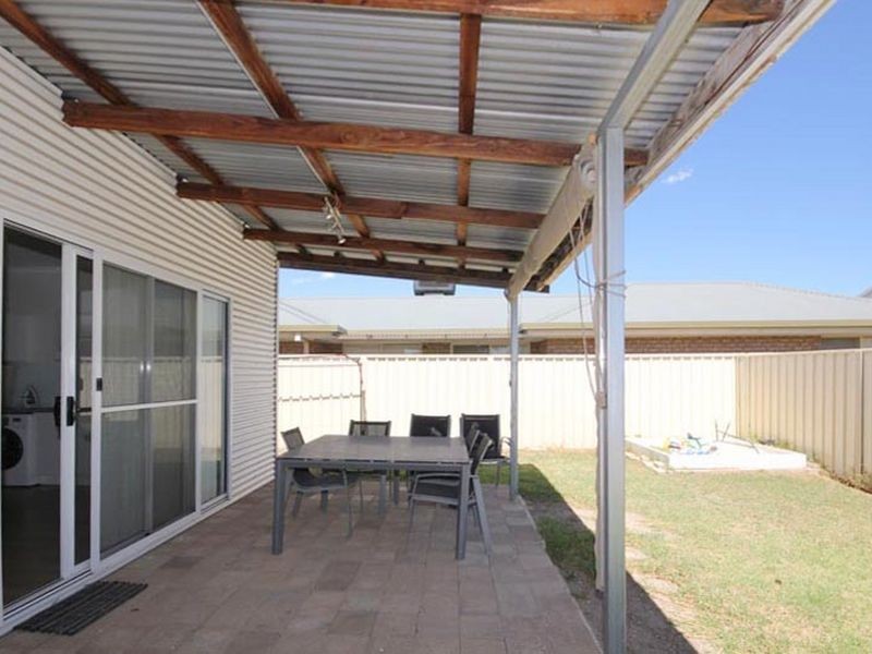 42 Crown Tce, Royal Park SA 5014