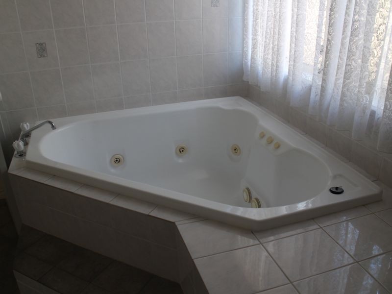 2 Featherstone Circuit, Greenwith SA 5125