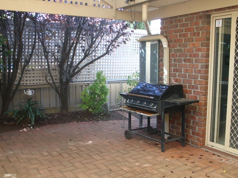 2 Featherstone Circuit, Greenwith SA 5125