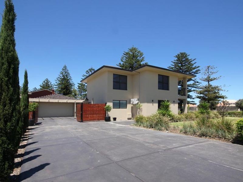 2 Sir Ross Smith Drive, North Haven SA 5018