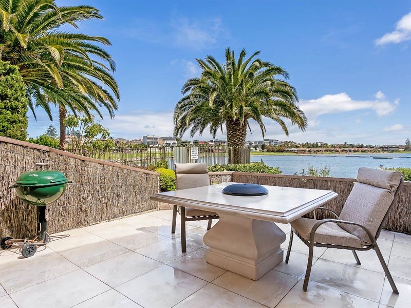 7 / 242 Trimmer Parade, West Lakes SA 5021