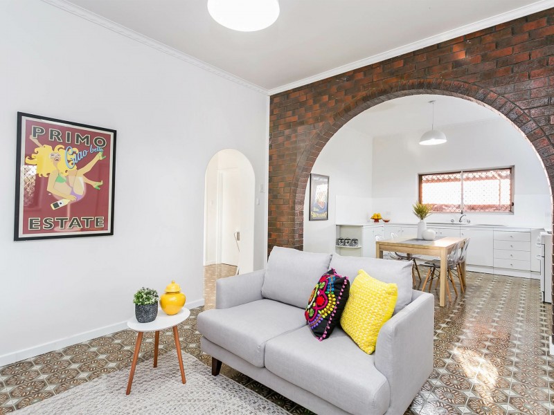 6 Holden Avenue, Woodville West SA 5011